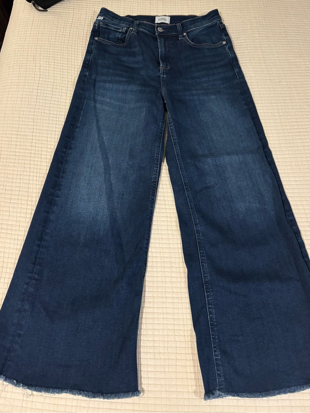 Citizens of Humanity Lyra Wide Leg Crop Jeans Raw Hem Dark Wash Size 26